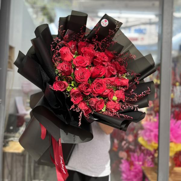 Bó Hồng Đỏ Ecuador 25 bông mix sao Tím tặng sinh nhật người thương 2
