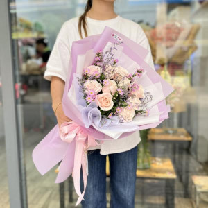Hoa tặng Valentine's day - hồng kem mix thạch thảo tím và hoa sao tím