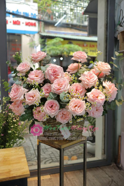 Giỏ hoa hồng đỏ Ohara mix cúc tana tặng chúc mừng sinh nhật sang trọng  3