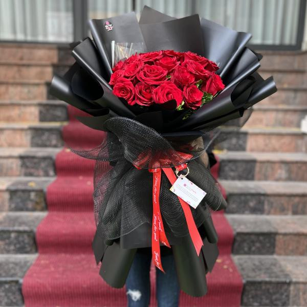 Bó hoa hồng đỏ Ecuado 20 bông tặng sinh nhật bạn gái sang trọng  1