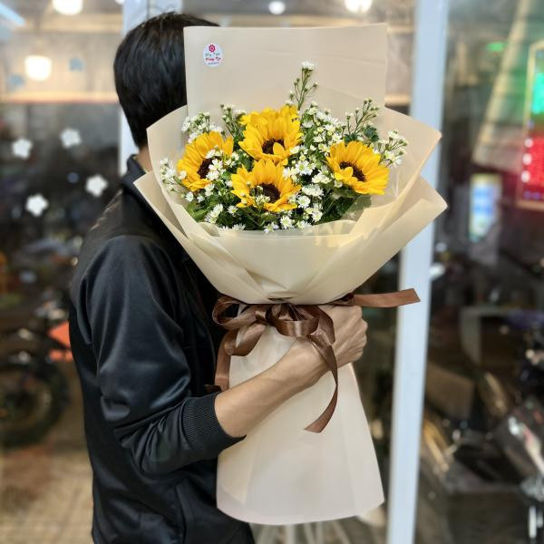 Bó hoa hướng dương 5 bông mix thạch thảo tặng sinh nhật bạn 3