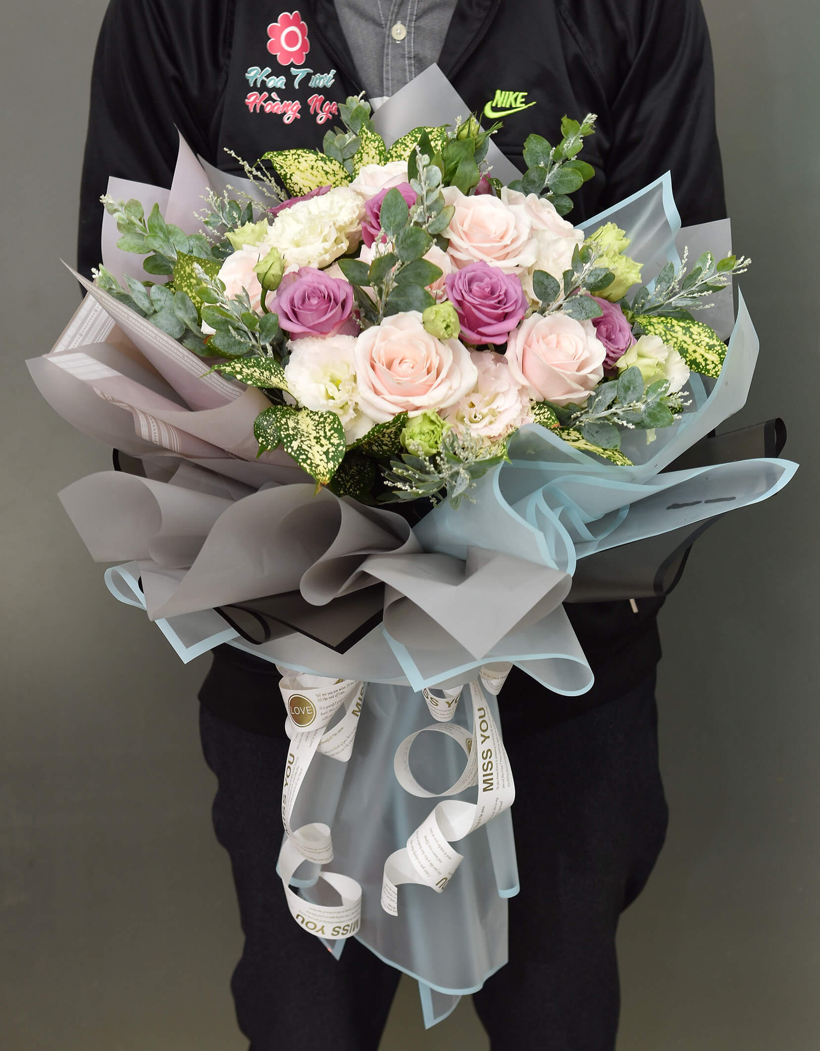 Bó Hoa Hồng Kem Tím 2