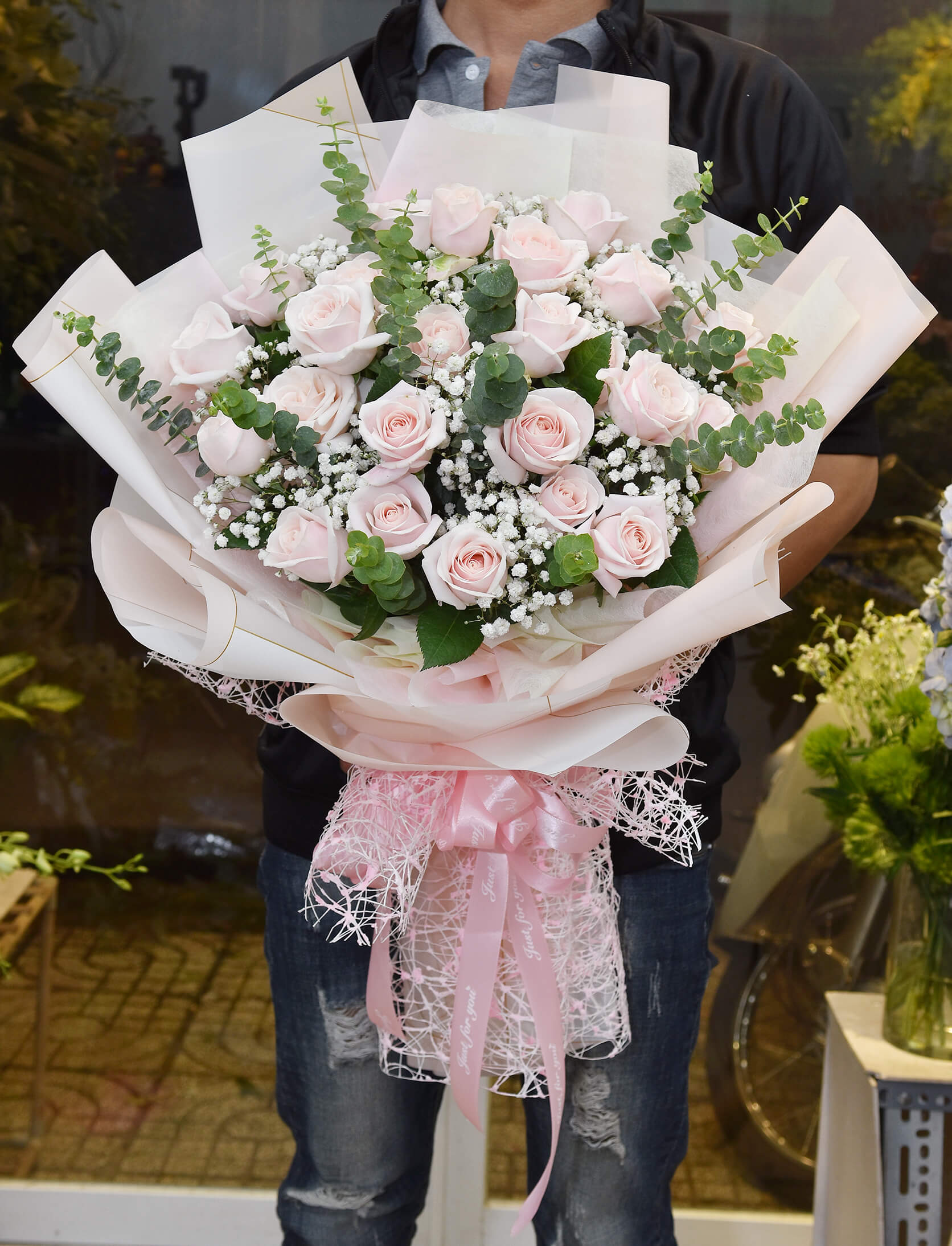 Bó Hoa Hồng Kem Nơ Hồng 2