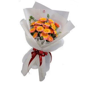 Bó hồng cam spirit mix lá bạc