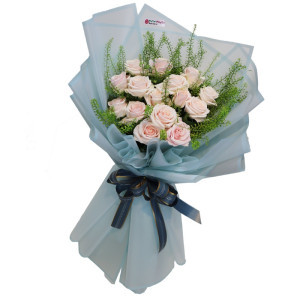 Bó hoa hồng kem mix cỏ đồng tiền