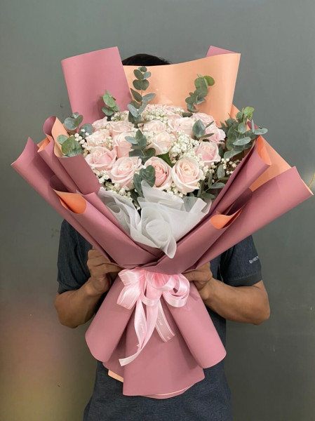 Bó Hoa Hồng Kem Giấy Hồng 1