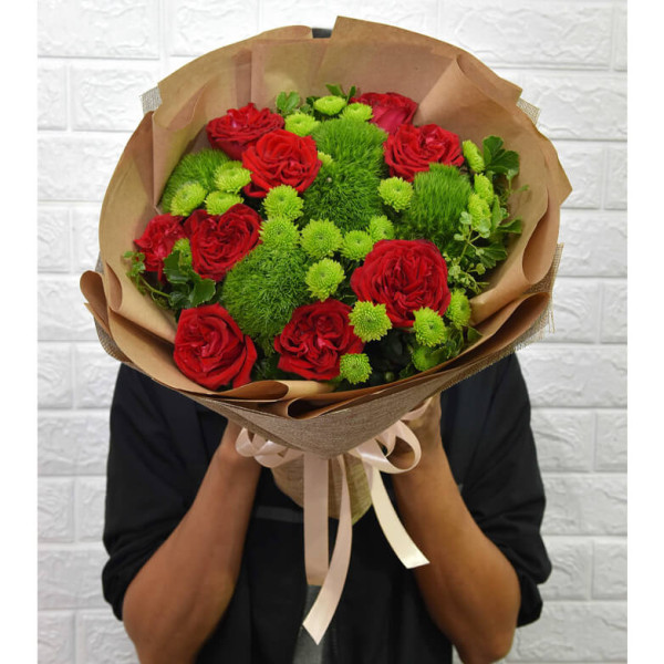 Bó Hoa Wicky Xanh 7 Ohara đỏ 2