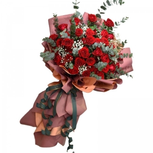 Bó hoa hồng 50 bông Ohara - Tình Yêu Rực Đỏ